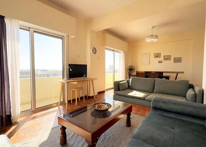 Appartement Sea Panorama 2bdr Finikoudes Center Larnaca