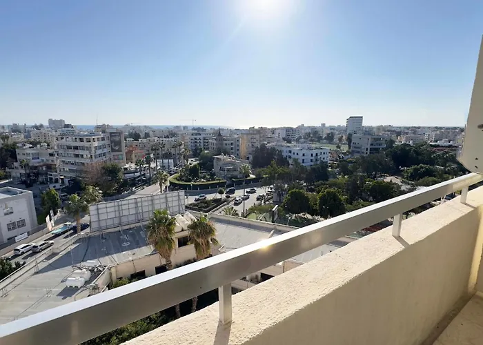 Sea Panorama 2bdr Finikoudes Center Appartement Larnaca