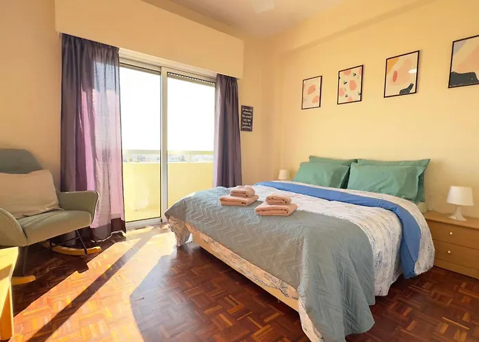 Sea Panorama 2bdr Finikoudes Center Appartement