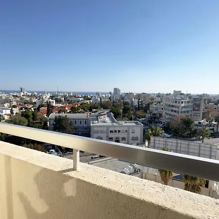 Διαμέρισμα Panorama 2bdr Finikoudes Λάρνακα