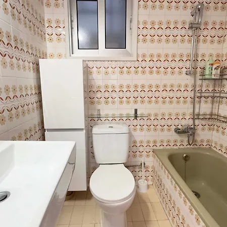 Sea Panorama 2bdr Finikoudes Center Apartment