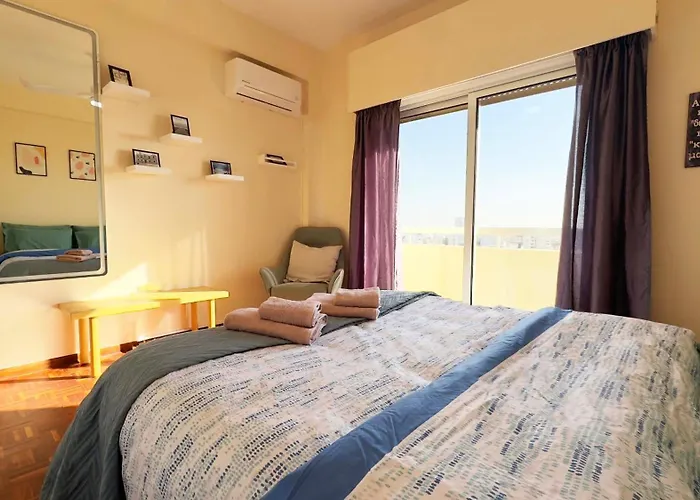 Sea Panorama 2bdr Finikoudes Center Apartment Larnaka